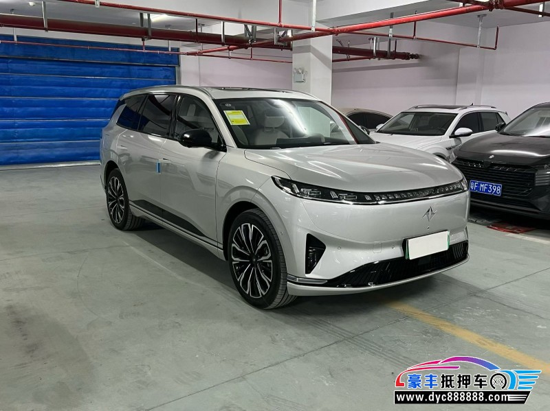 26年东风奕派008轿车抵押车出售