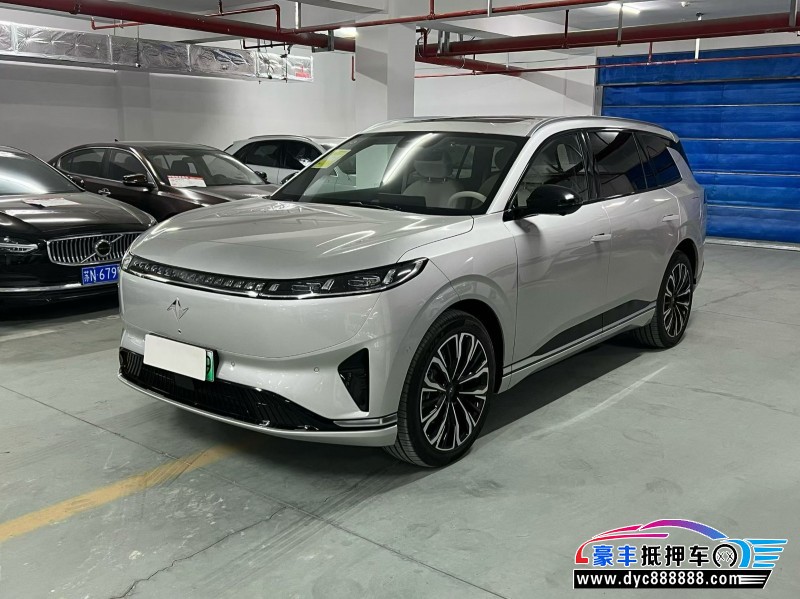 26年东风奕派008轿车抵押车出售