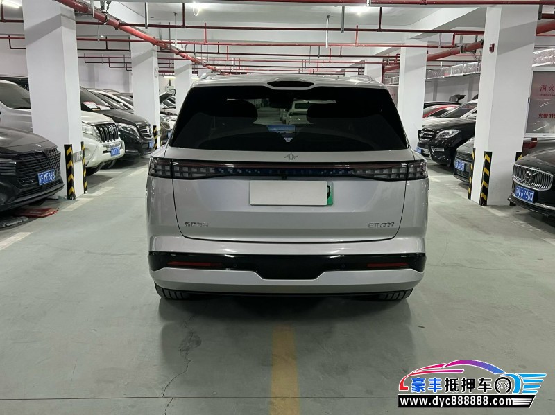 26年东风奕派008轿车抵押车出售