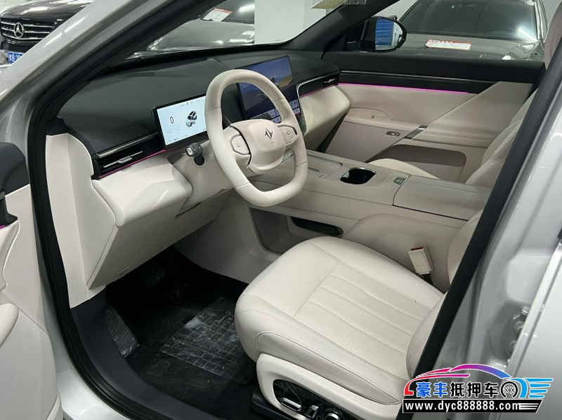 26年东风奕派008轿车抵押车出售