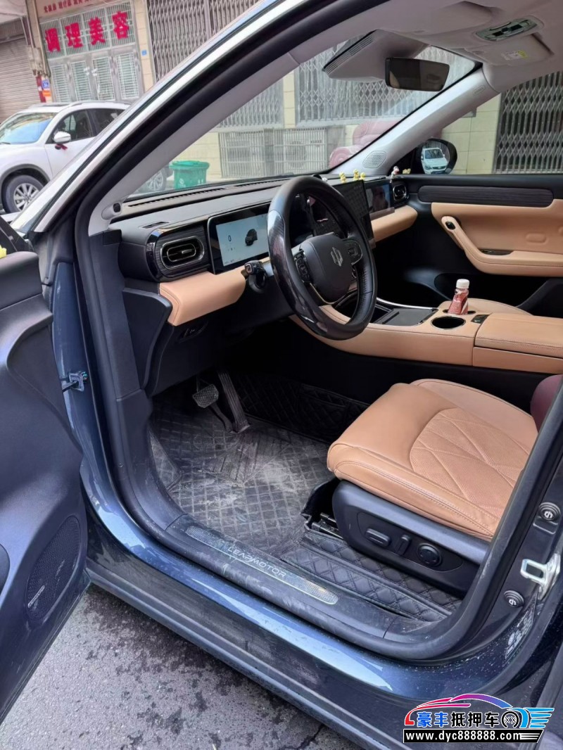 24年零跑C11轿车抵押车出售