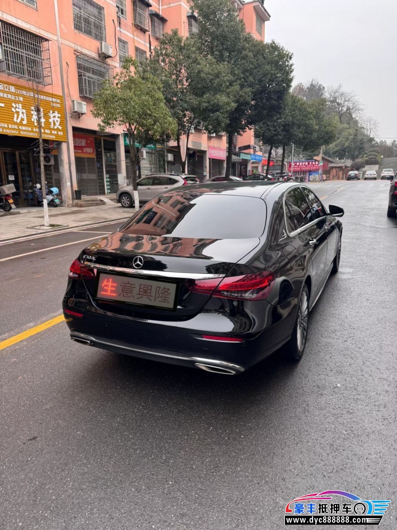 19年奔驰E轿车抵押车出售