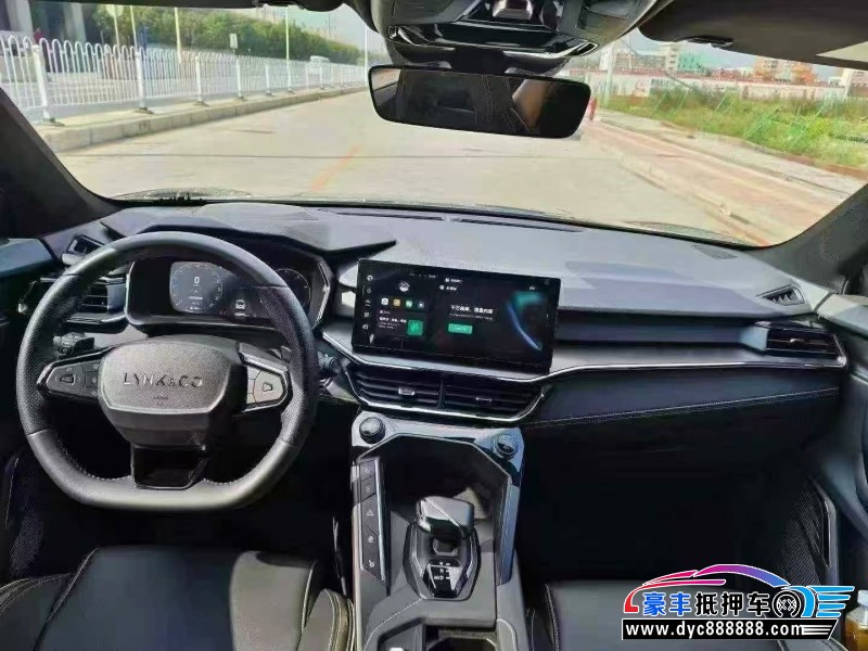 22年领克06轿车抵押车出售