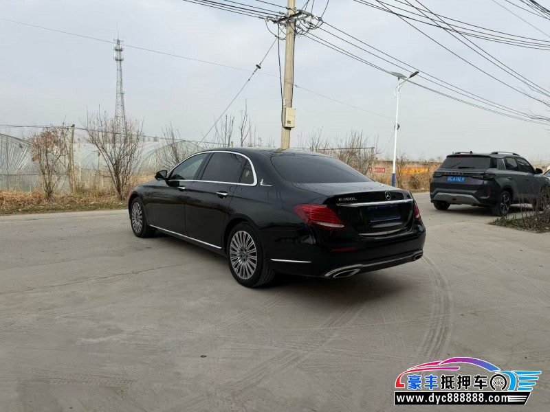 20年奔驰E轿车抵押车出售