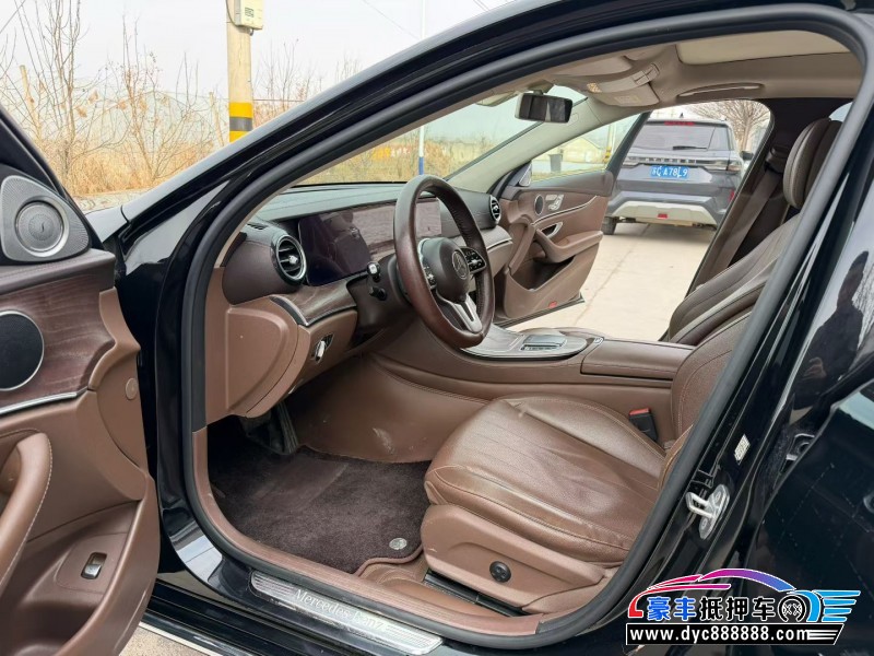 20年奔驰E轿车抵押车出售