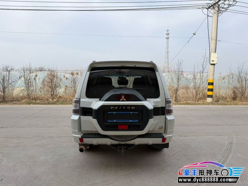 20年三菱帕杰罗SUV抵押车出售