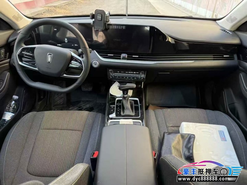 25年奔腾B70轿车抵押车出售