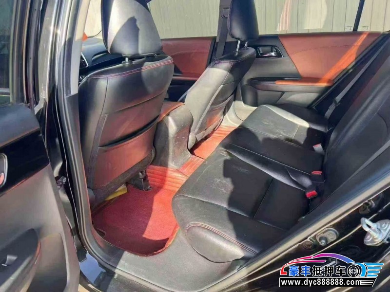 18年本田雅阁轿车抵押车出售