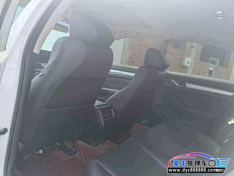 21年本田雅阁轿车抵押车出售