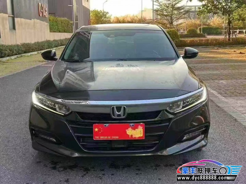 抵押车出售18年本田雅阁轿车