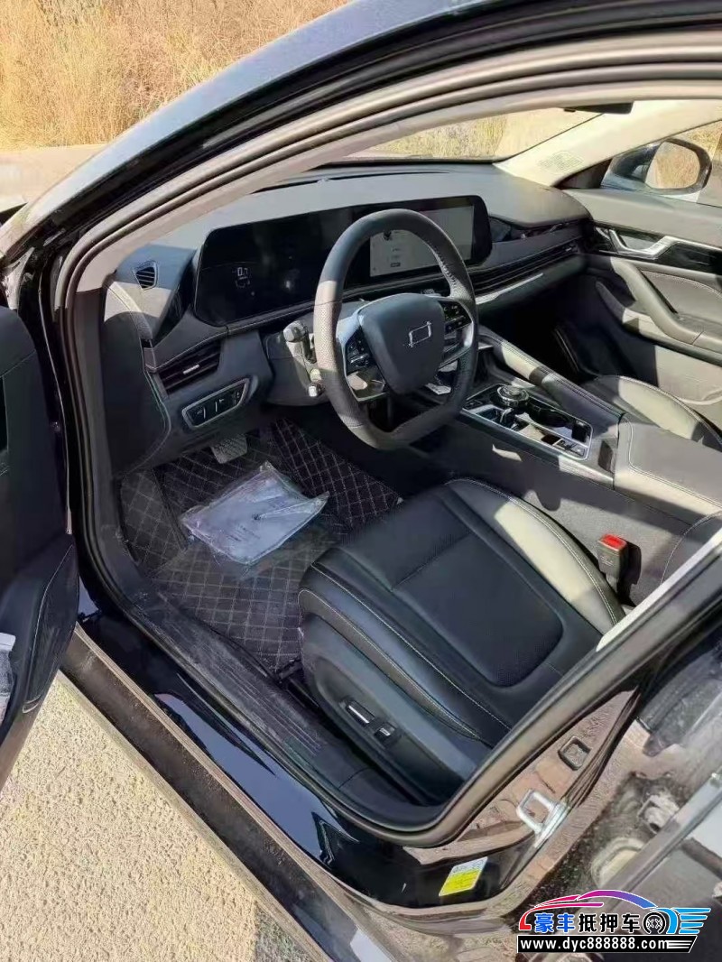 24年奔腾B70轿车抵押车出售