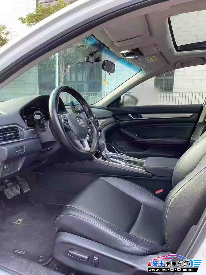 21年本田雅阁轿车抵押车出售