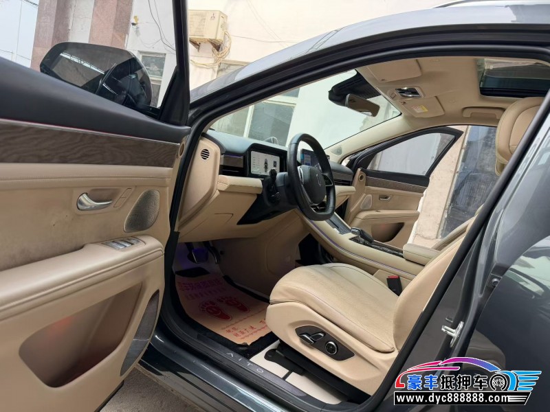 22年华为问界轿车抵押车出售