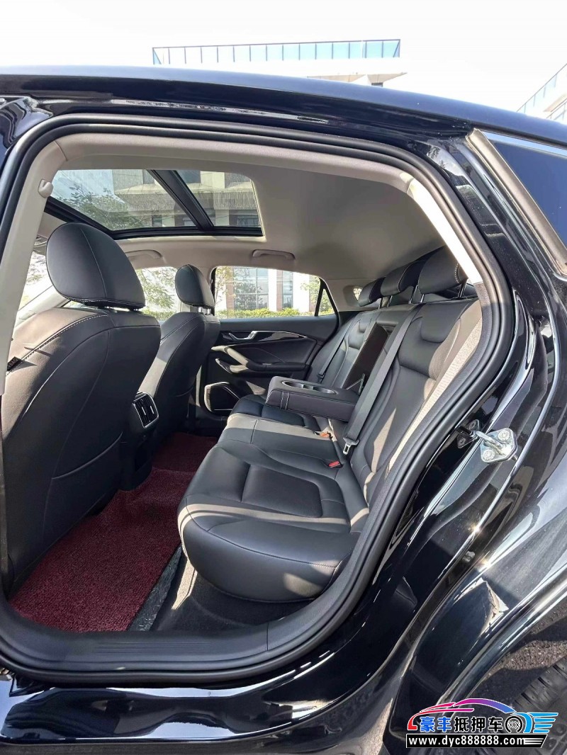 23年奔腾B70轿车抵押车出售