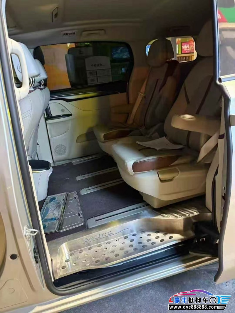 22年别克GL8MPV抵押车出售