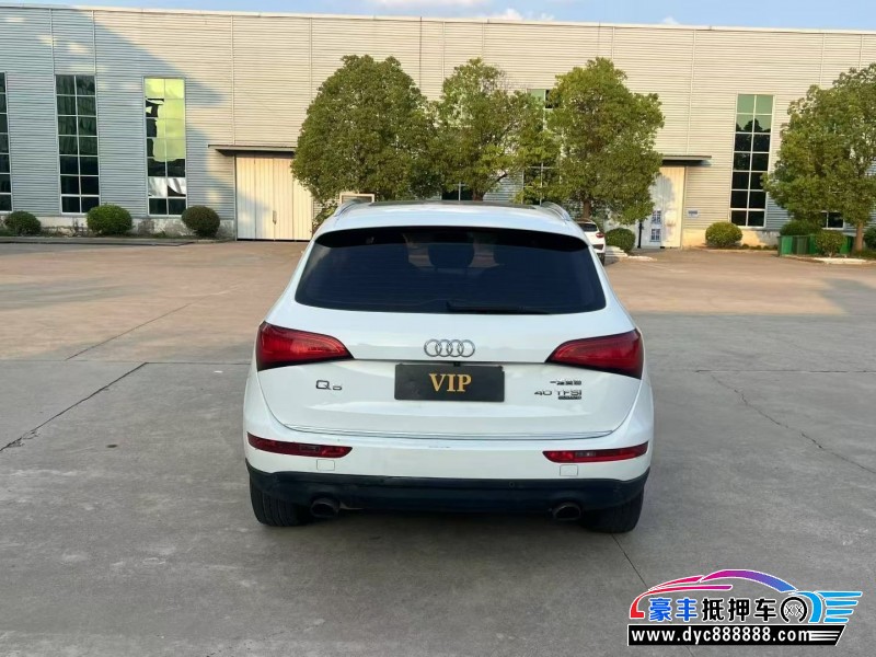 17年奥迪Q5轿车抵押车出售