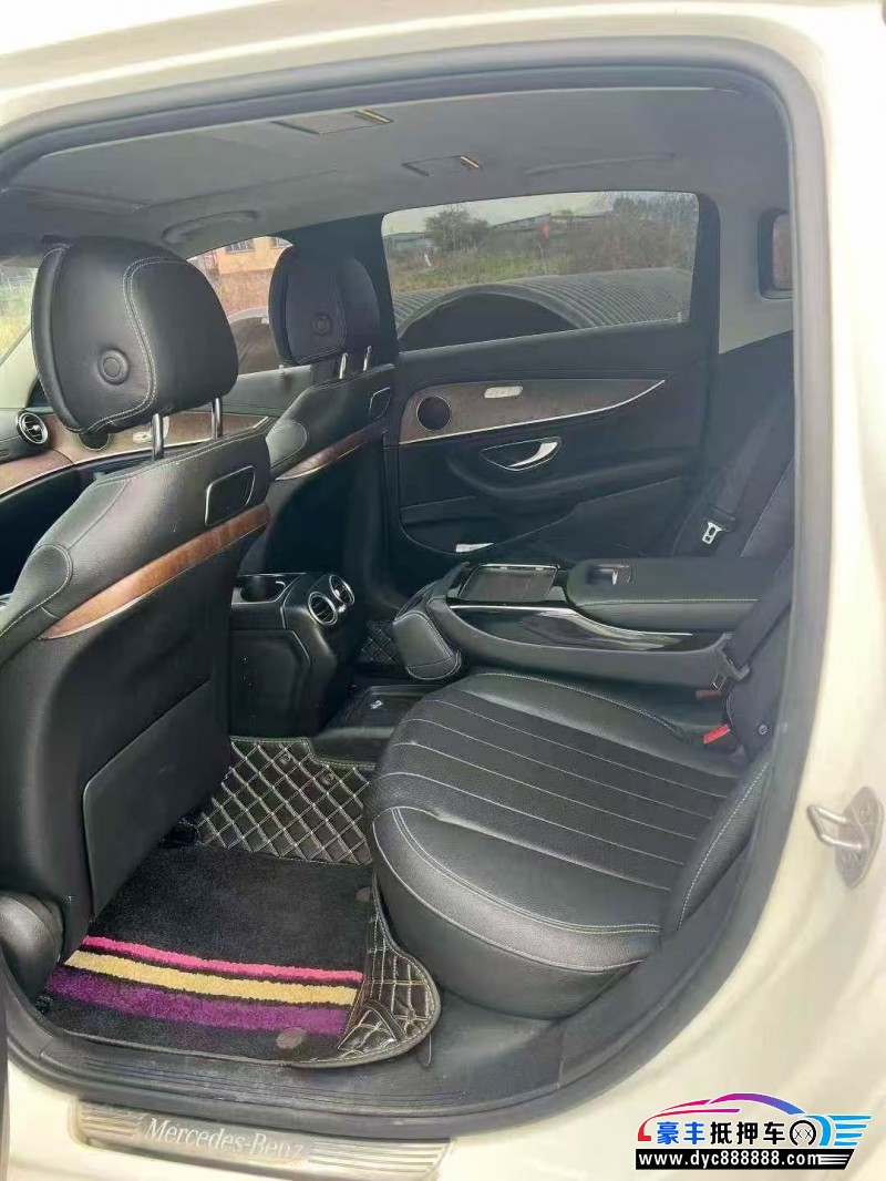 16年奔驰E轿车抵押车出售