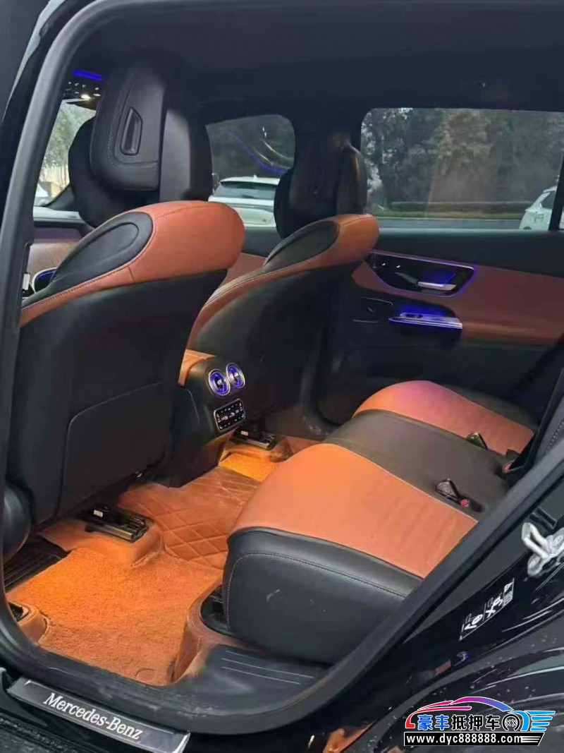 24年奔驰GLCSUV抵押车出售