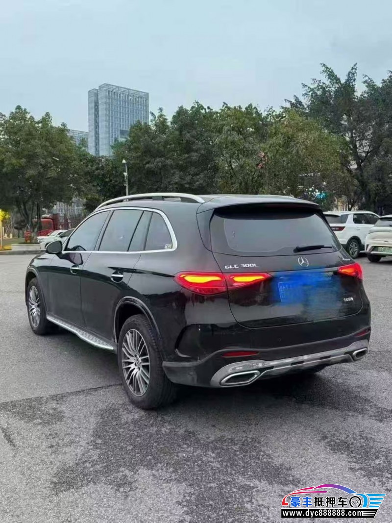 24年奔驰GLCSUV抵押车出售