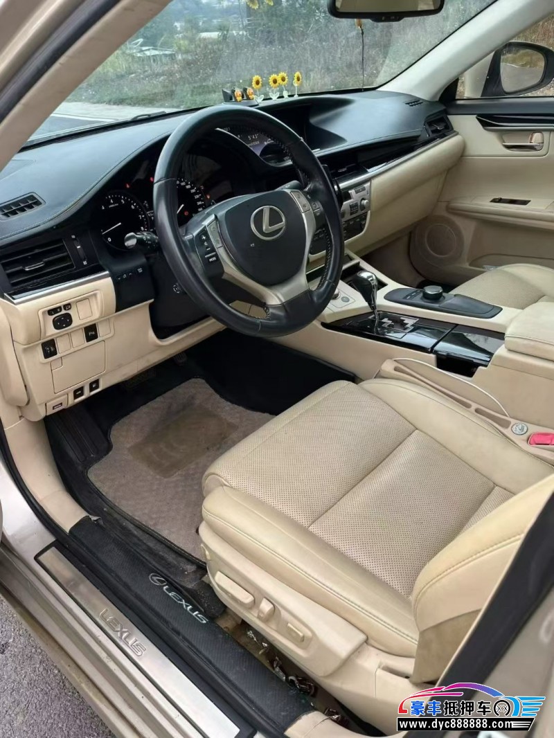 14年雷克萨斯ES轿车抵押车出售