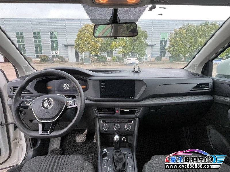 22年大众途岳轿车抵押车出售