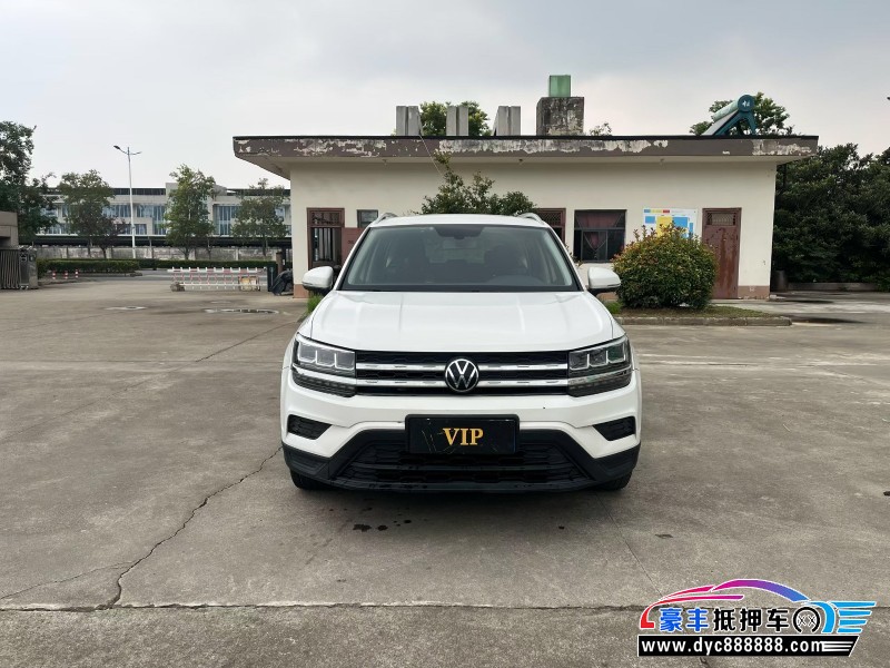 抵押车出售22年大众途岳轿车