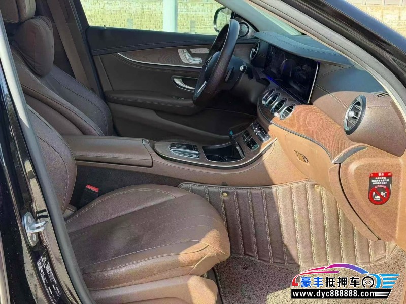 19年奔驰E轿车抵押车出售