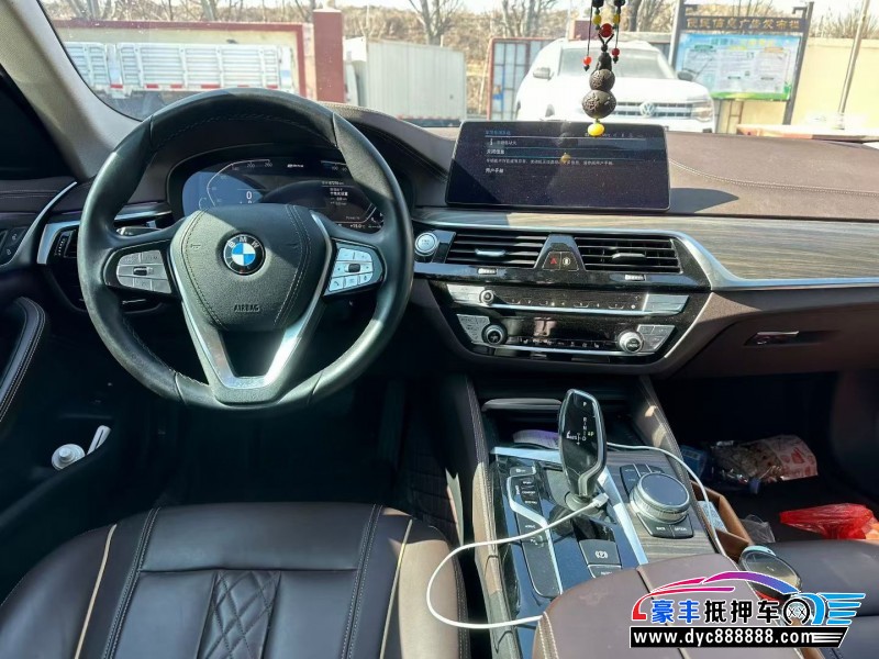 20年宝马5系轿车抵押车出售