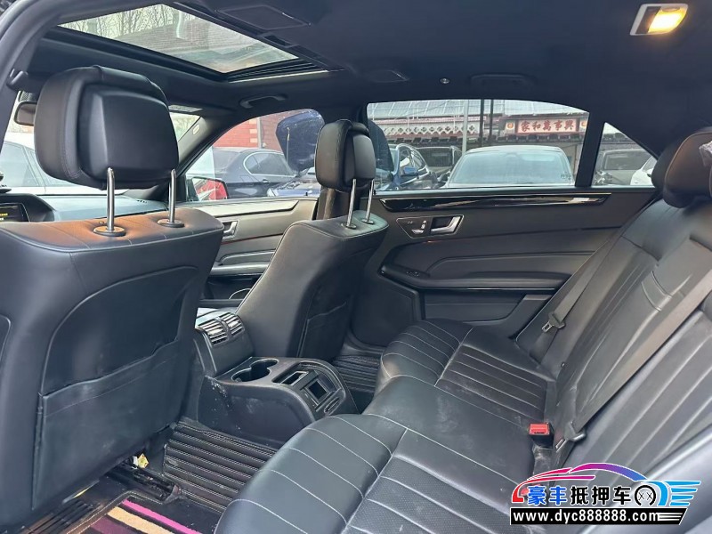 15年奔驰E轿车抵押车出售