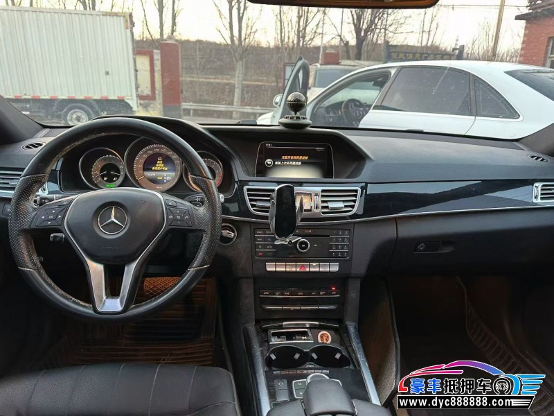 15年奔驰E轿车抵押车出售