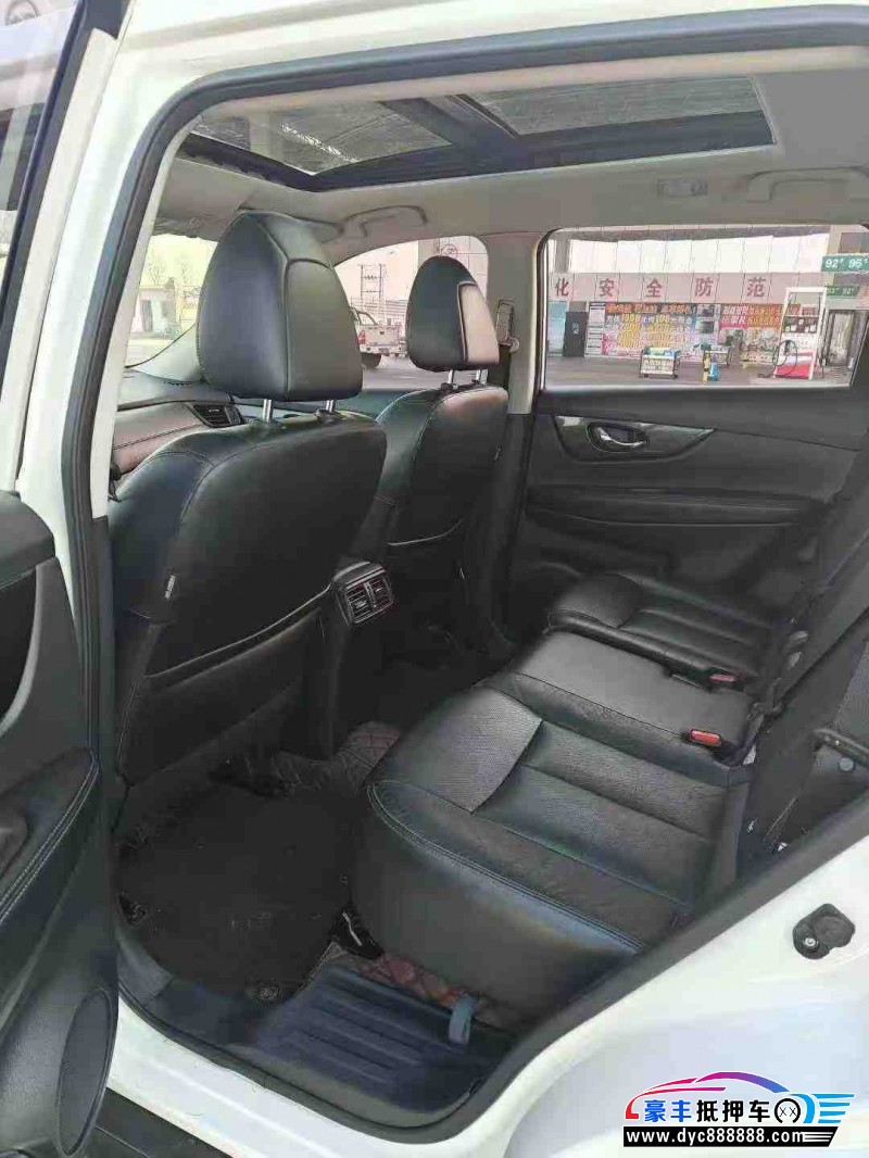 18年日产奇骏轿车抵押车出售