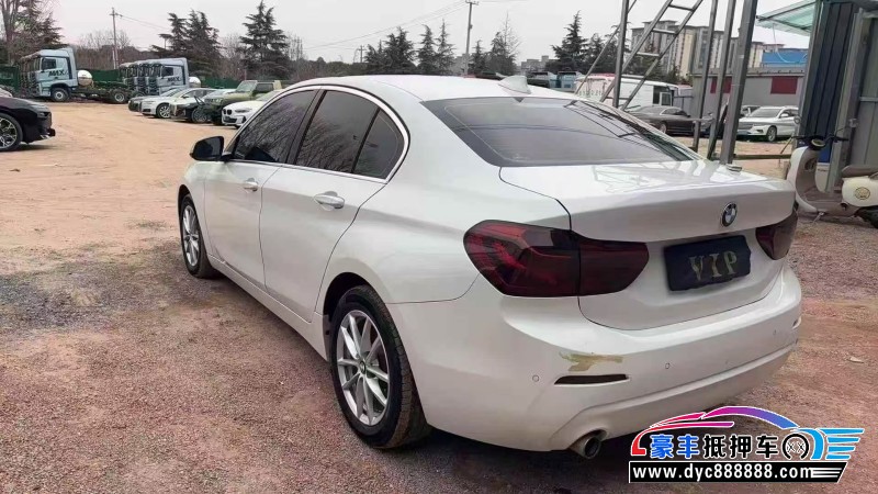 19年宝马1系轿车抵押车出售