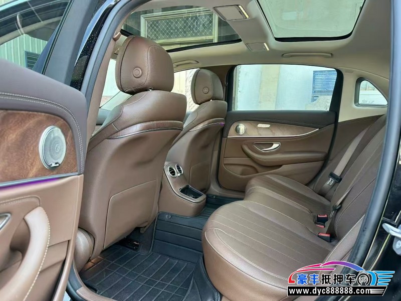 23年奔驰E轿车抵押车出售