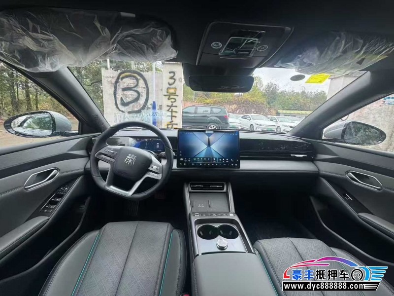 26年比亚迪秦轿车抵押车出售