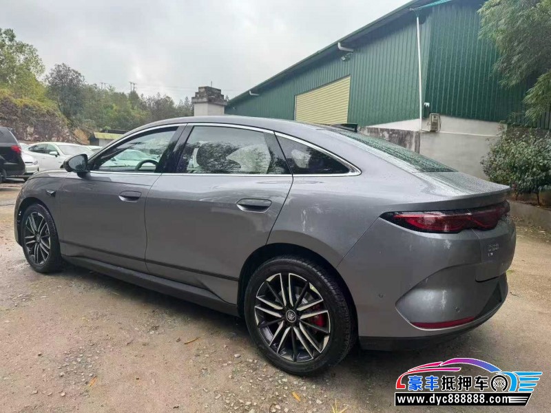 26年比亚迪秦轿车抵押车出售