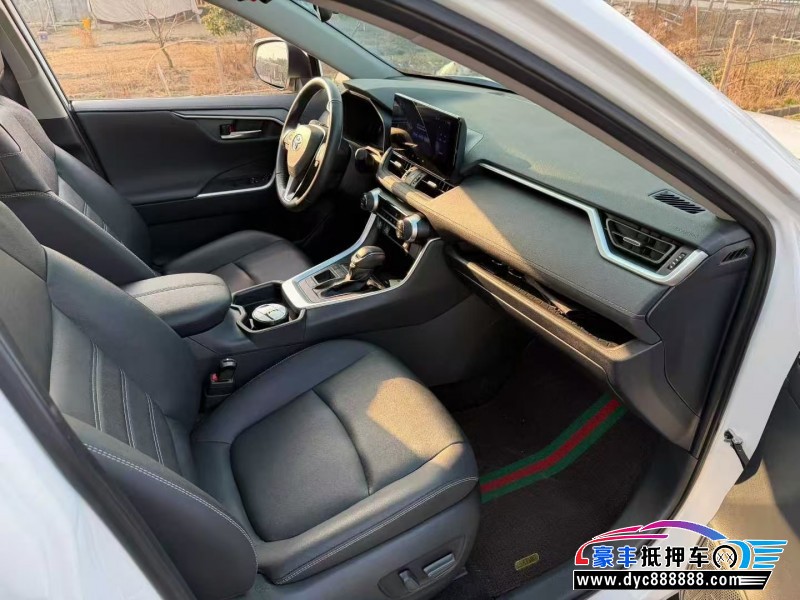 24年丰田RAV4轿车抵押车出售