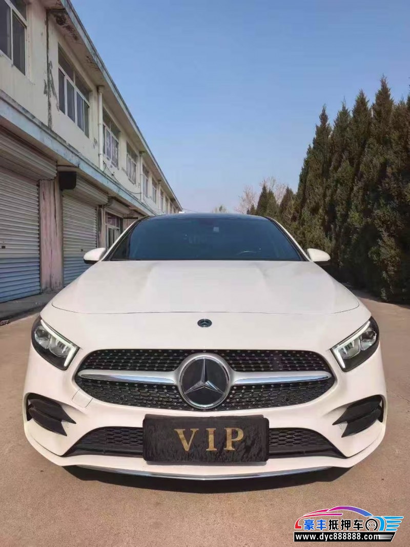 抵押车出售20年奔驰A轿车