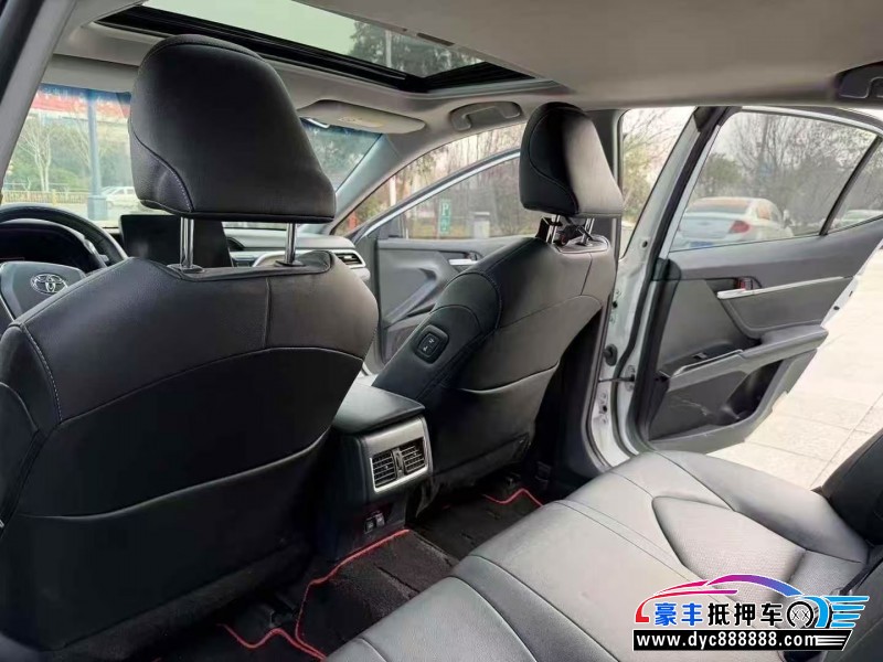 23年丰田凯美瑞轿车抵押车出售