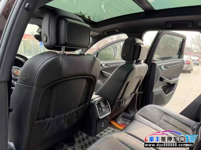 17年保时捷Macan迈凯轿车抵押车出售