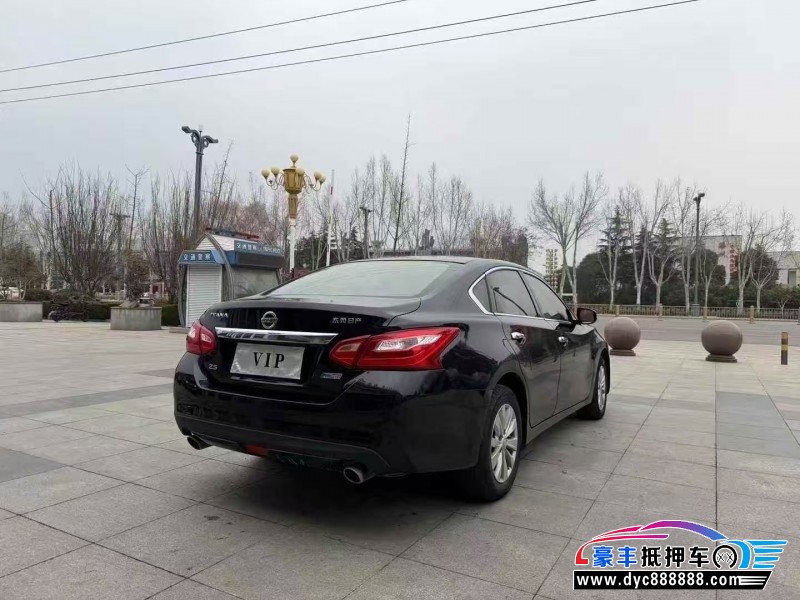 18年日产天籁轿车抵押车出售