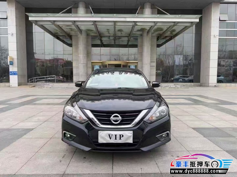 抵押车出售18年日产天籁轿车