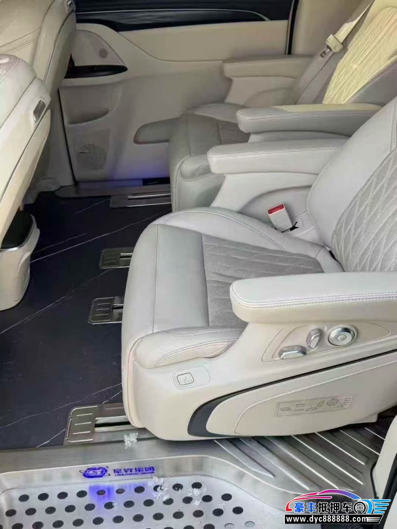 21年别克GL8轿车抵押车出售