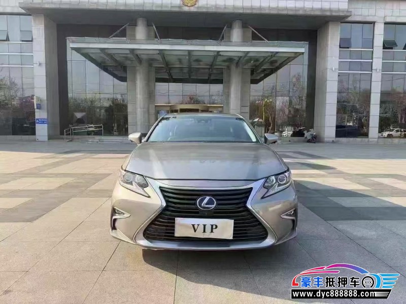 抵押车出售18年雷克萨斯ES轿车