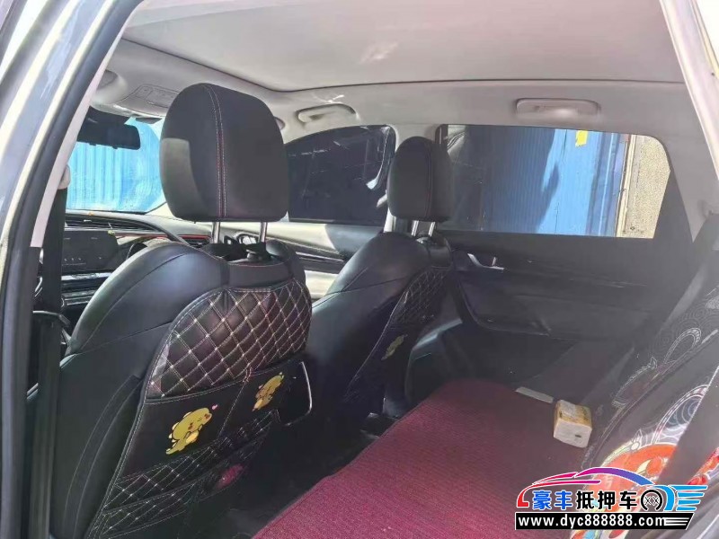 22年东风AX7轿车抵押车出售