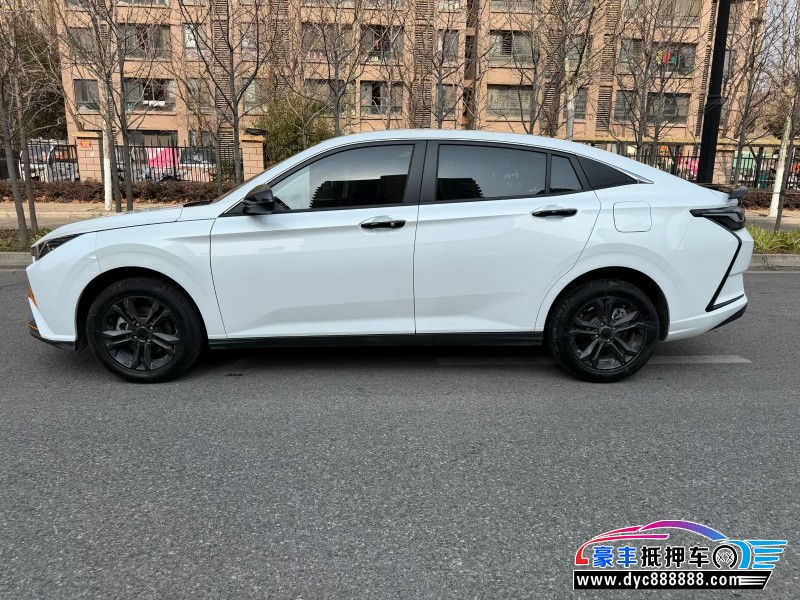 24年东风风神奕炫轿车抵押车出售