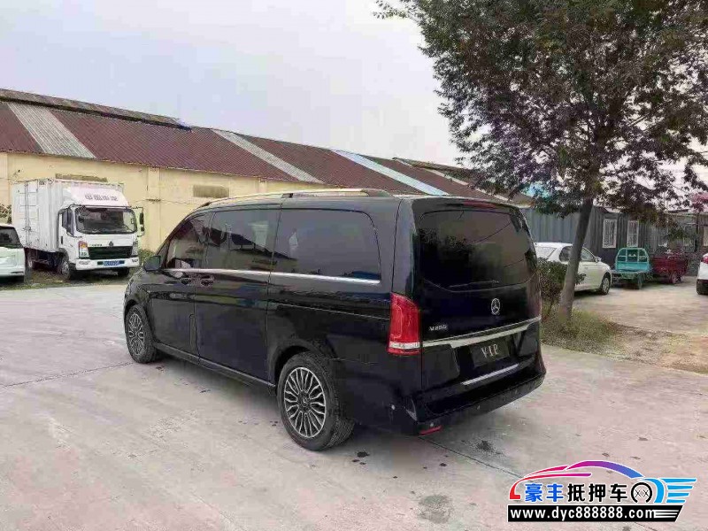 18年奔驰V轿车抵押车出售