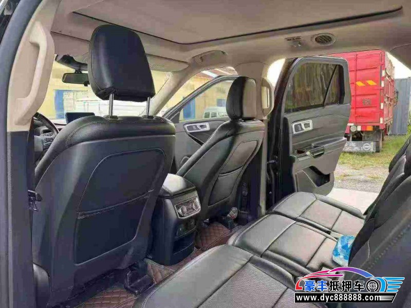 21年福特探险者轿车抵押车出售