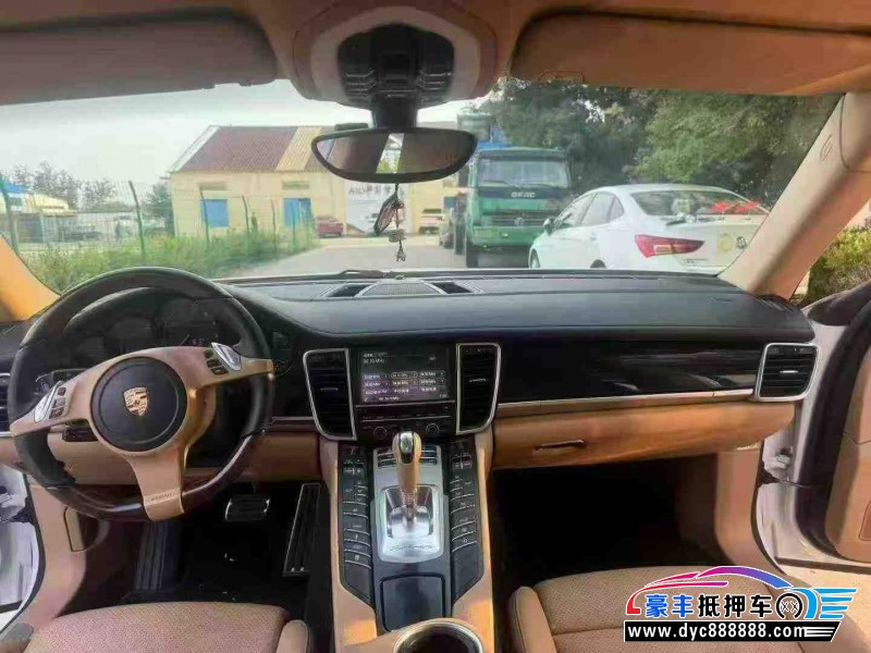 13年保时捷帕纳梅拉轿车抵押车出售