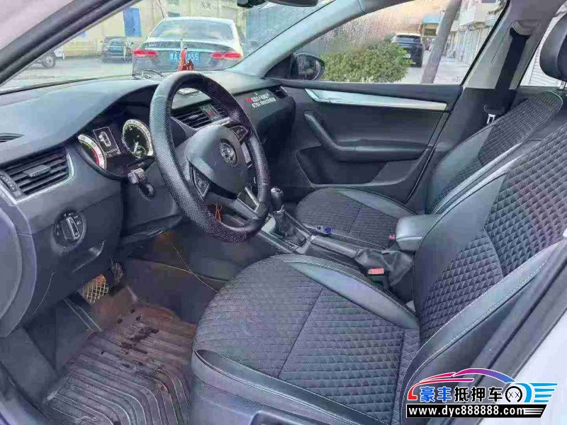 20年斯柯达明锐轿车抵押车出售