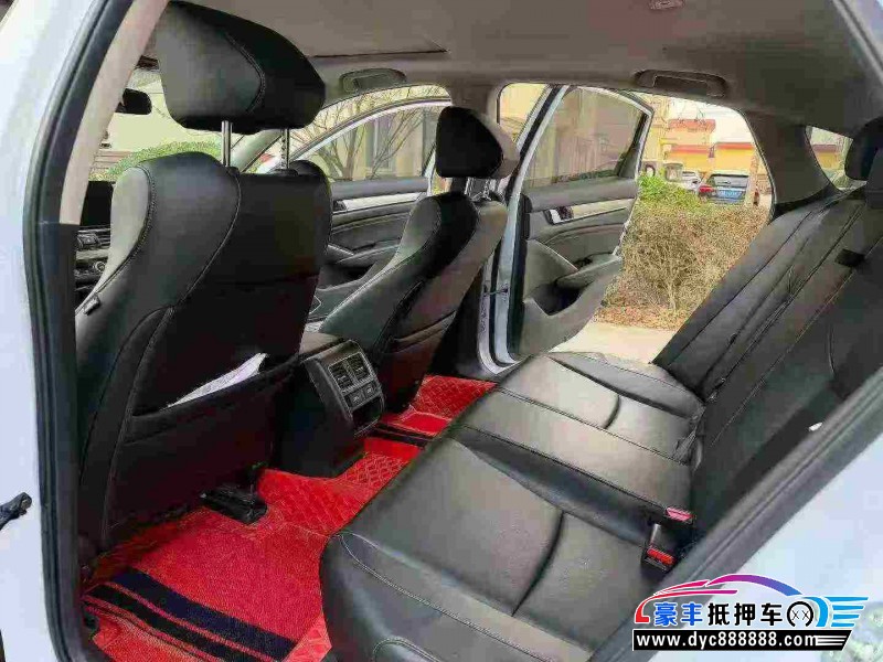 22年本田雅阁轿车抵押车出售